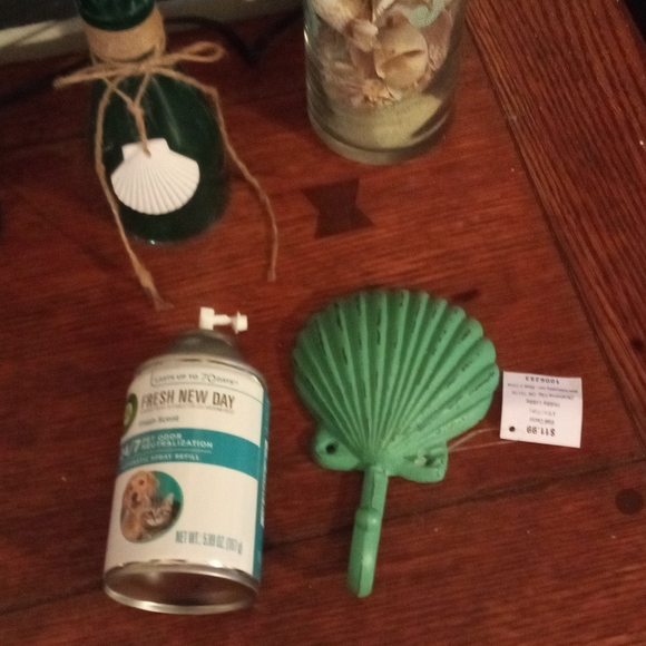 Decorative shell hook - Picture 2 of 4